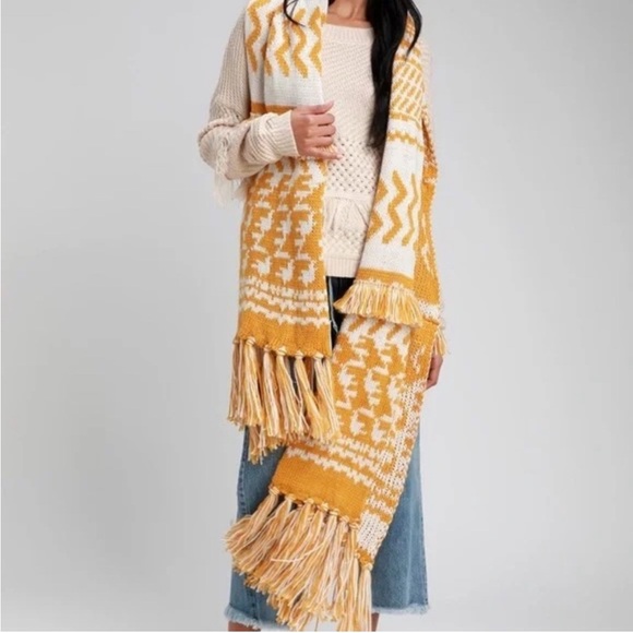 NWT Free People Gold Mustard Fringe Blanket Scarf Boho Chic - Picture 2 of 6